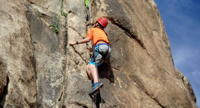 rock climbing course for teens in joshua tree